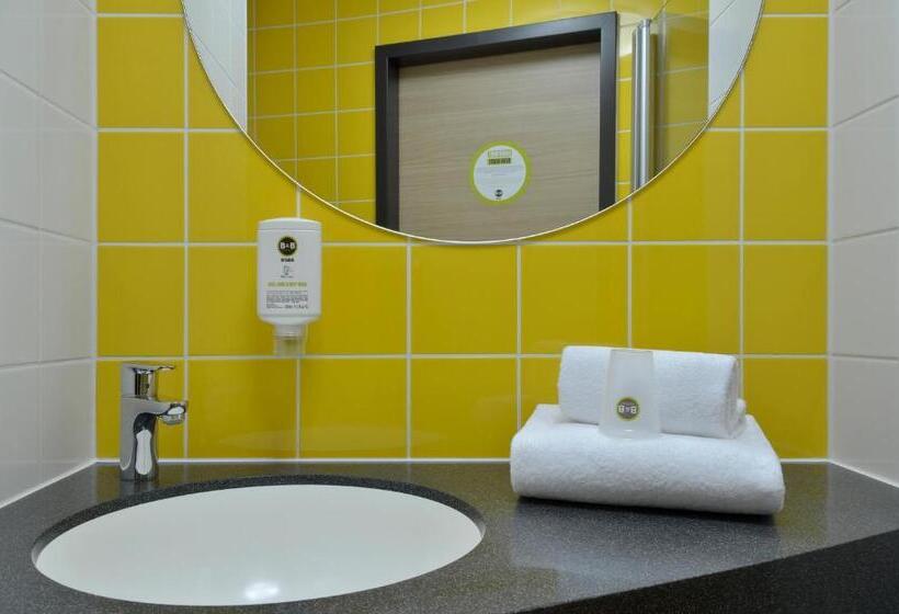 اتاق استاندارد یک نفره, B&b Hotel Stuttgart City