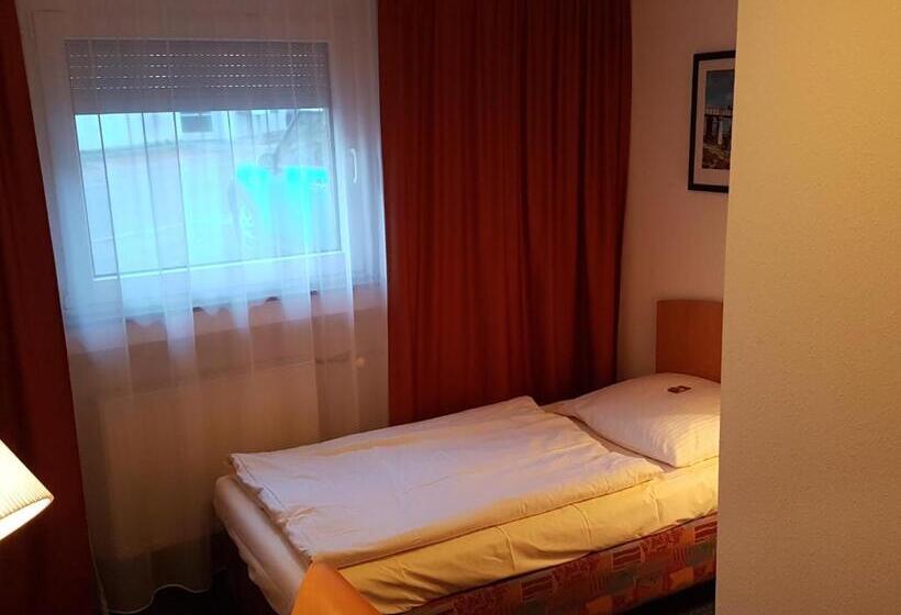 اتاق اکونومی یک تخته, City Hotel Stuttgart