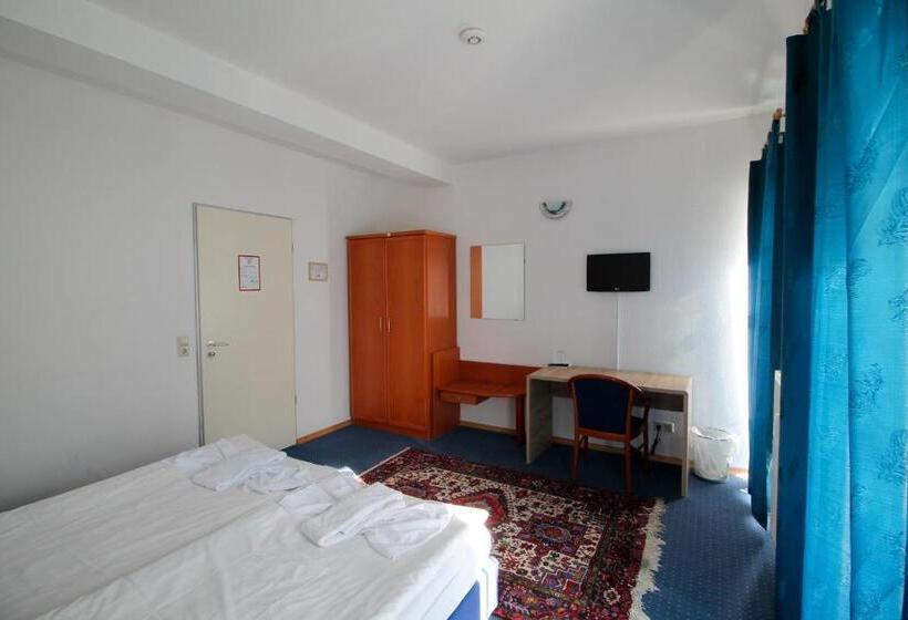 اتاق استاندارد با سرویس بهداشتی مشترک, Ahrberg Viertel