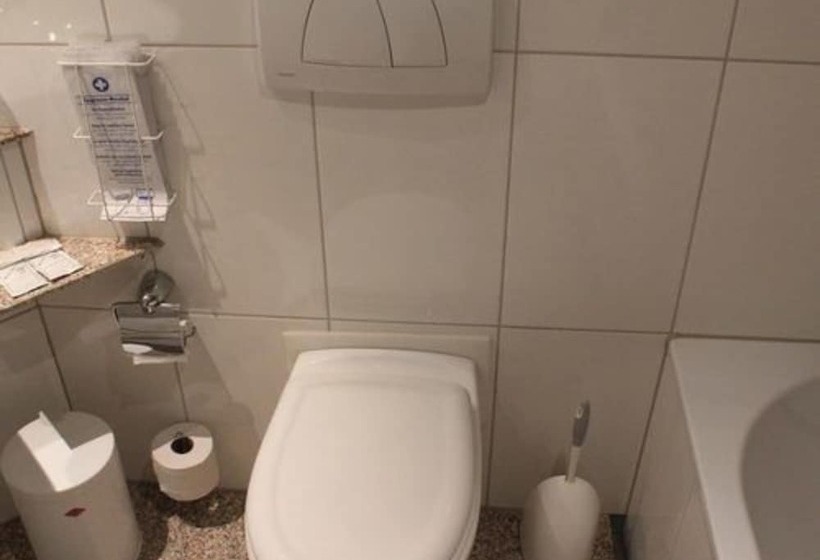 اتاق استاندارد یک نفره, Spahr