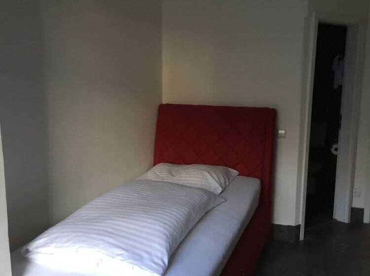 Standard Single Room, Wasserturm  Mannheim