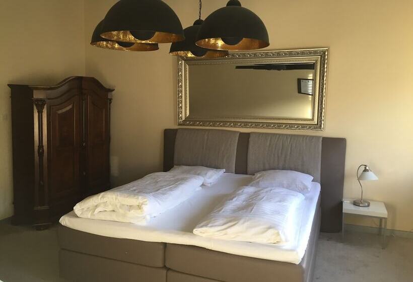 Номер Стандарт Трехместный, Wasserturm Hotel Mannheim