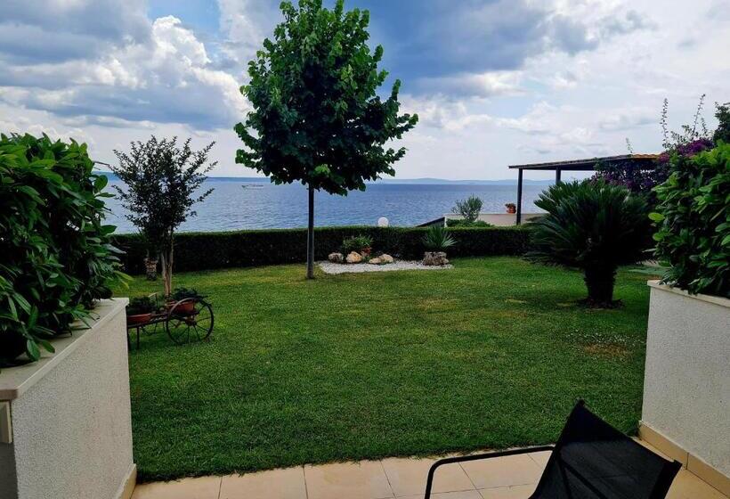 اتاق استاندارد, Beach Villa Bozikovic