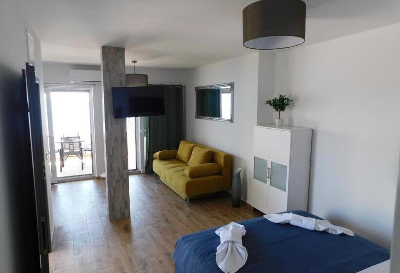 استودیوی لوکس, Beach Villa Bozikovic