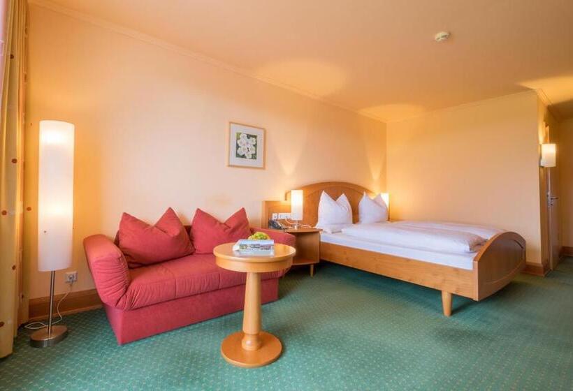 اتاق استاندارد با بالکن, Gesundheitshotel Weißenstadt Am See