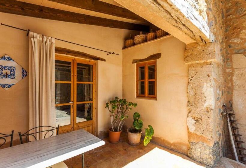 سوییت, Finca Can Estades