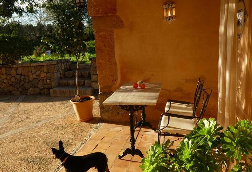 سوییت, Finca Can Estades