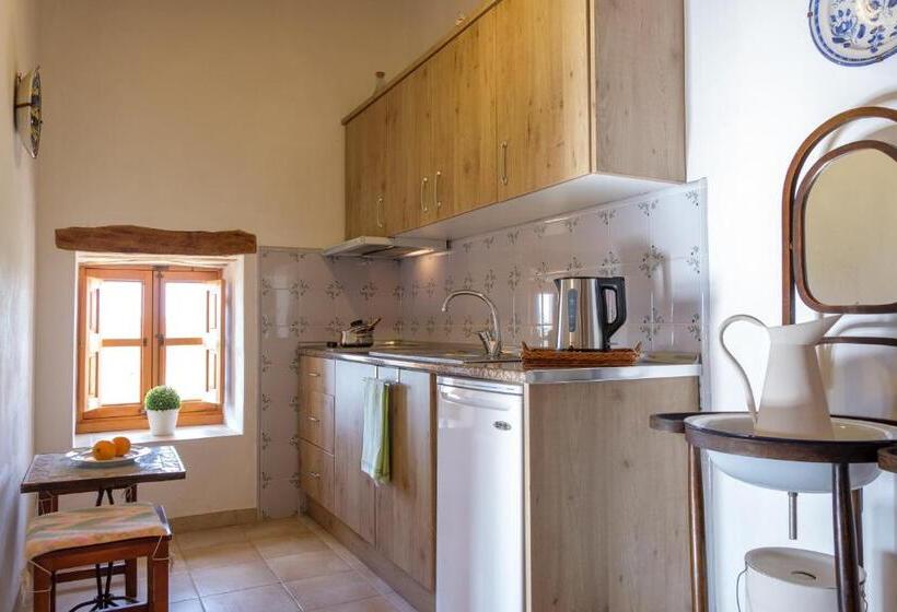 سوییت جونیور, Finca Can Estades