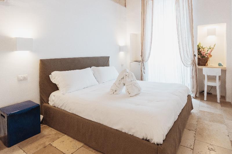 اتاق لوکس, Giovì Relais