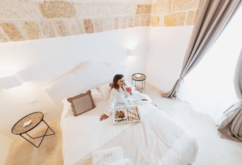 سوییت, Giovì Relais