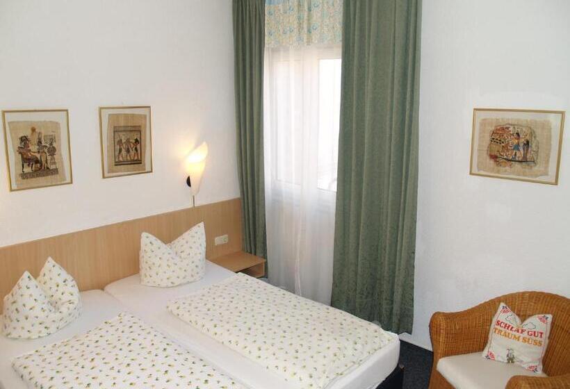 اتاق استاندارد, Goldenes Faß