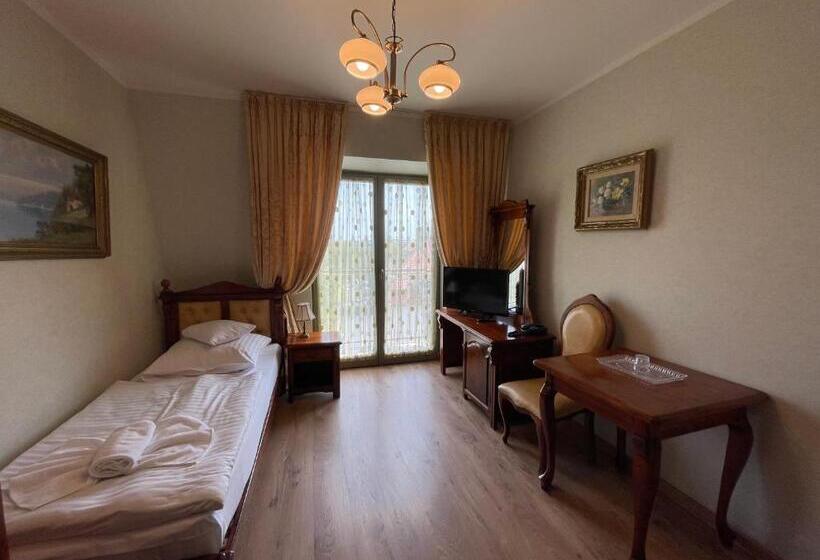 اتاق استاندارد یک نفره, Irys
