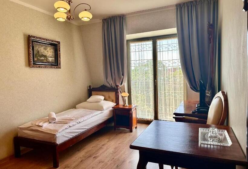 اتاق استاندارد یک نفره, Irys