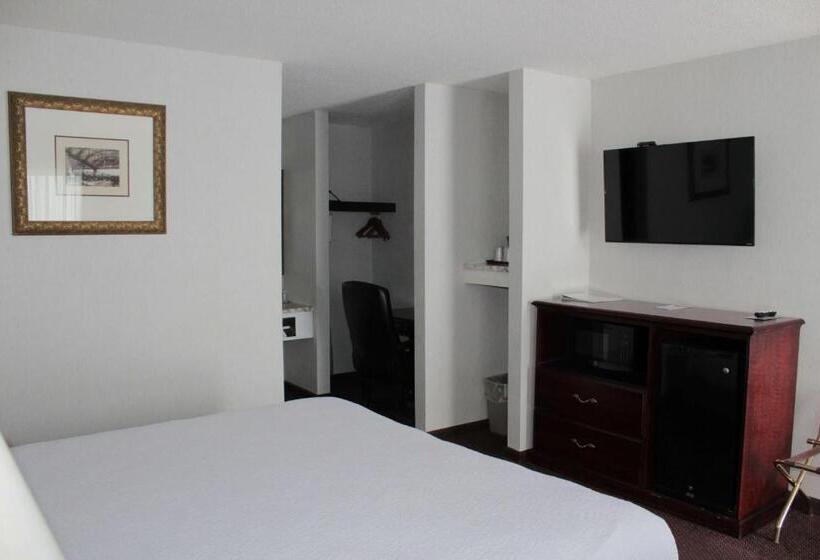 اتاق استاندارد با تخت بزرگ, Shiretown Inn & Suites