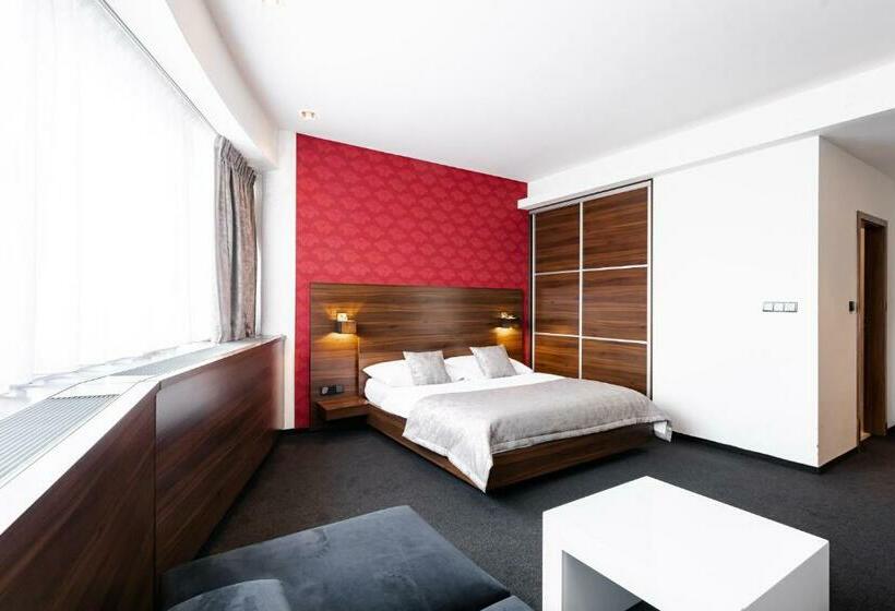 اتاق لوکس, Tempus Club Garni