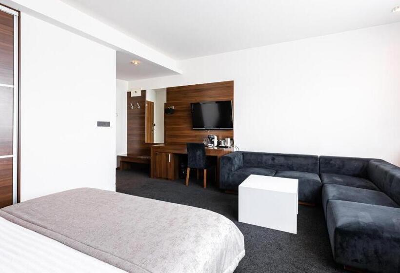 اتاق لوکس, Tempus Club Garni