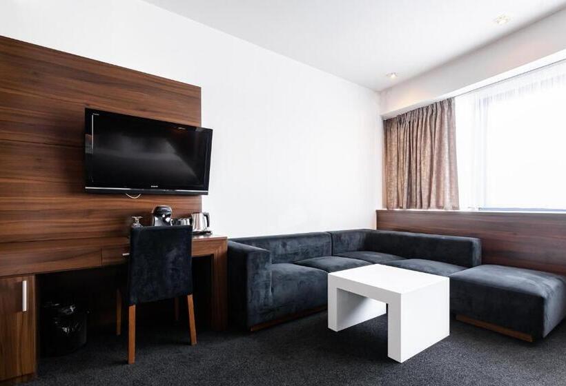 اتاق لوکس, Tempus Club Garni