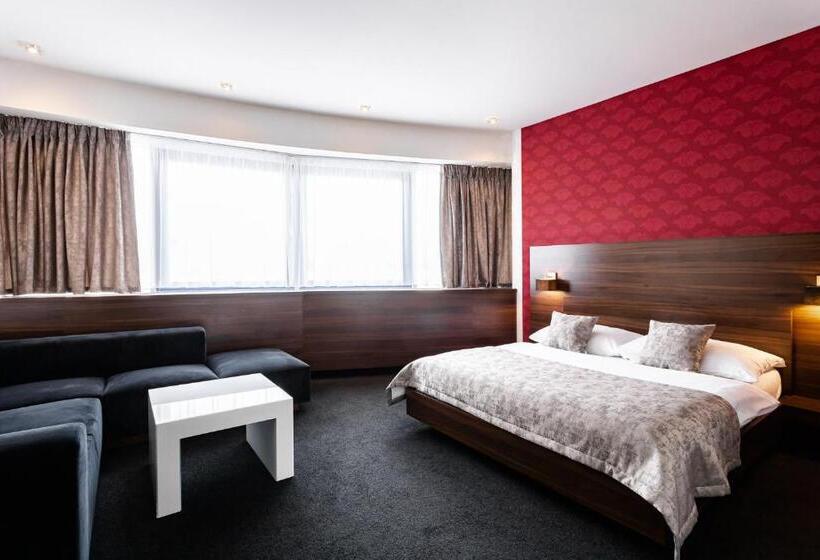 اتاق لوکس, Tempus Club Garni