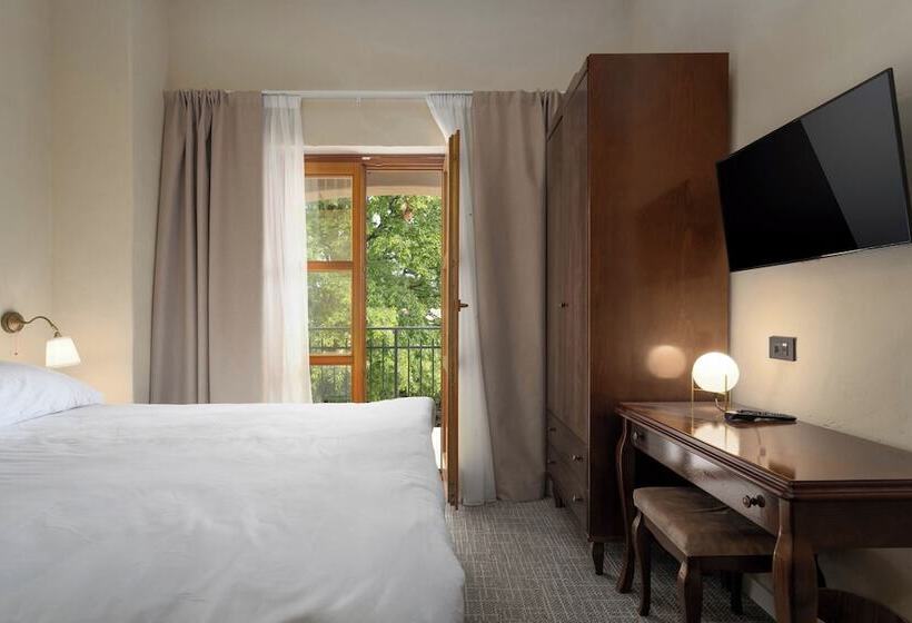 اتاق استاندارد سه تخته با بالکن, Boutique Hotel Paradiso