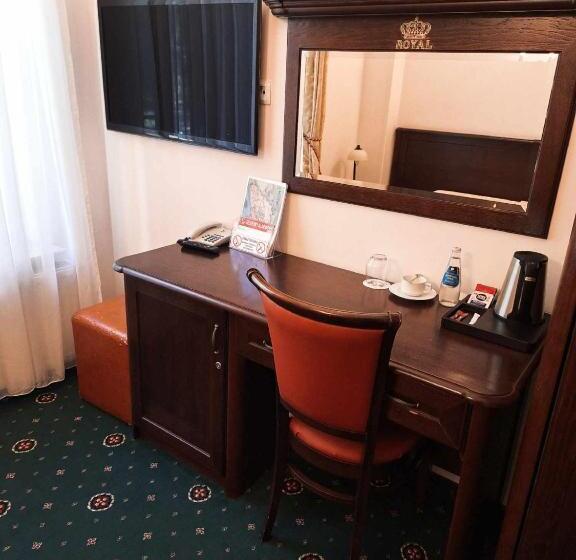 اتاق استاندارد یک نفره, Royal Hotel Modlin