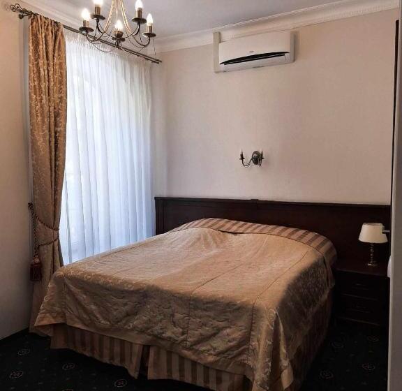 اتاق استاندارد با تخت بزرگ, Royal Hotel Modlin