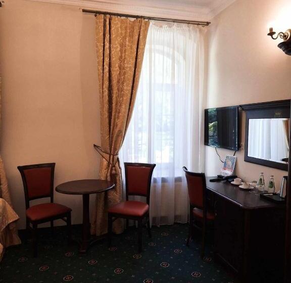 اتاق استاندارد, Royal Hotel Modlin