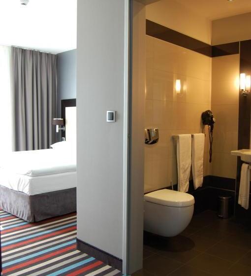 اتاق استاندارد یک نفره, Silver Hotel & Gokart Center