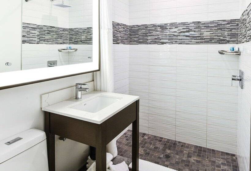 اتاق استاندارد با 2 تخت دوبل, Sunset West Hotel, Surestay Collection By Best Western