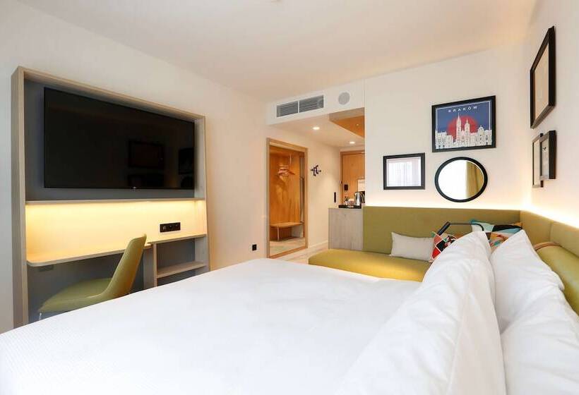 اتاق استاندارد با تخت دوبل, Hampton By Hilton Krakow Airport