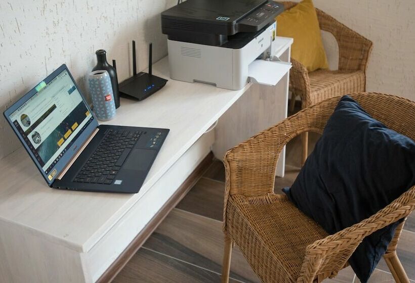 공동 객실, Atlas   Hostel