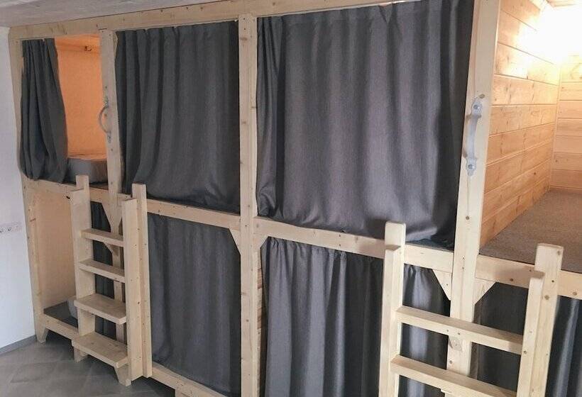 공동 객실, Atlas   Hostel