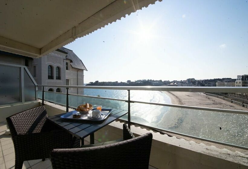 اتاق خانوادگی, Le Crystal Dinard Plage