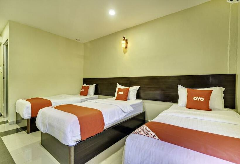 اتاق لوکس سه تخته, Manjung Inn Hotel By Oyo Rooms
