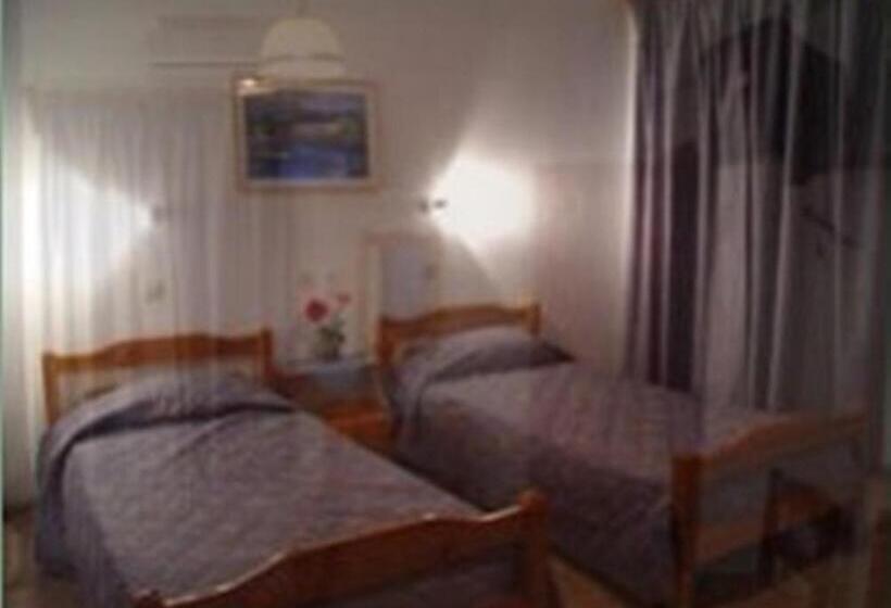 اتاق استاندارد, Christos Guesthouse