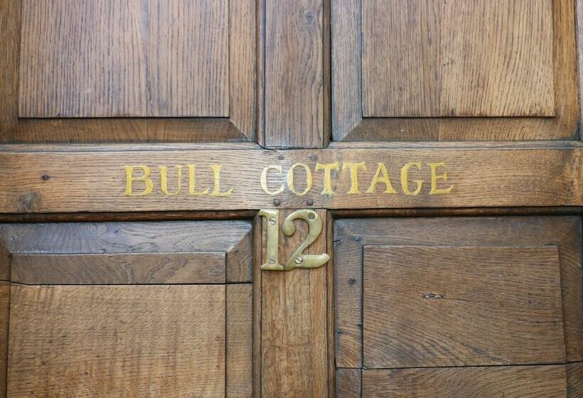 خانه 1 خوابه, Bull Cottage