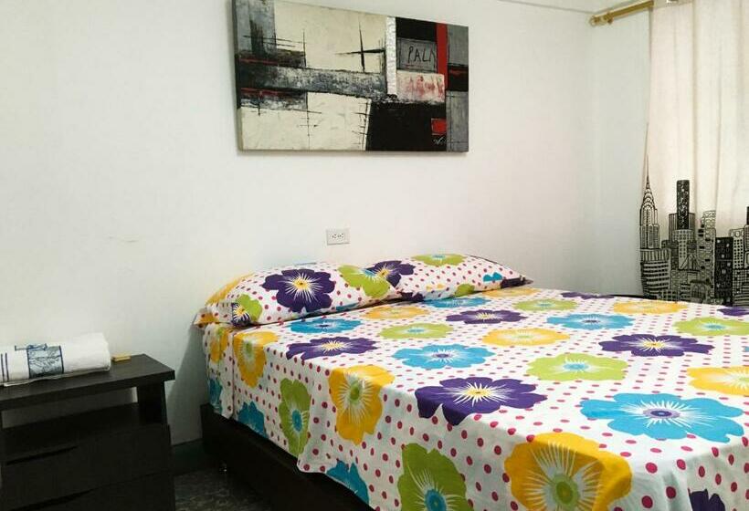 اتاق استاندارد با سرویس بهداشتی مشترک, Casa Zaida Hostal Vintage
