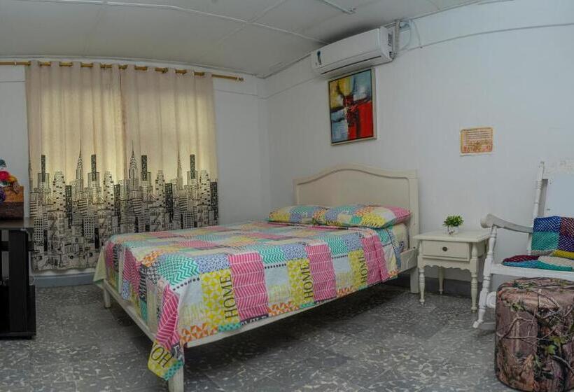 اتاق استاندارد با سرویس بهداشتی مشترک, Casa Zaida Hostal Vintage