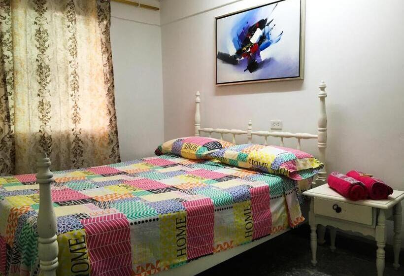 اتاق استاندارد با سرویس بهداشتی مشترک, Casa Zaida Hostal Vintage