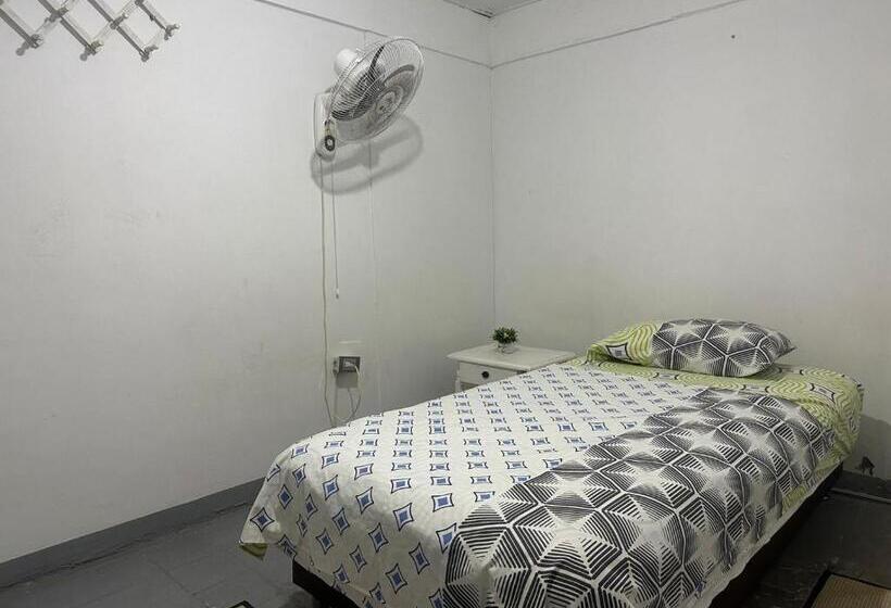 اتاق استاندارد با سرویس بهداشتی مشترک, Casa Zaida Hostal Vintage