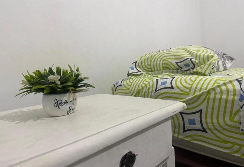اتاق استاندارد با سرویس بهداشتی مشترک, Casa Zaida Hostal Vintage