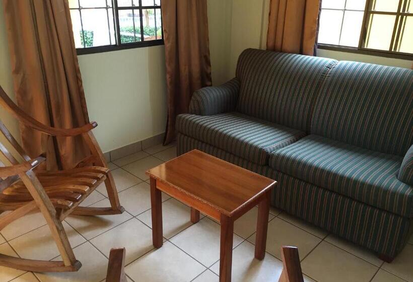 بانگلوی استاندارد 2 خوابه, Apart Hotel Acuarious De Luis