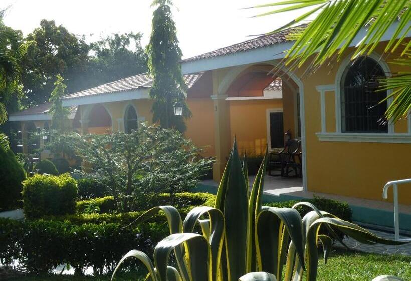 بانگلوی استاندارد 2 خوابه, Apart Hotel Acuarious De Luis