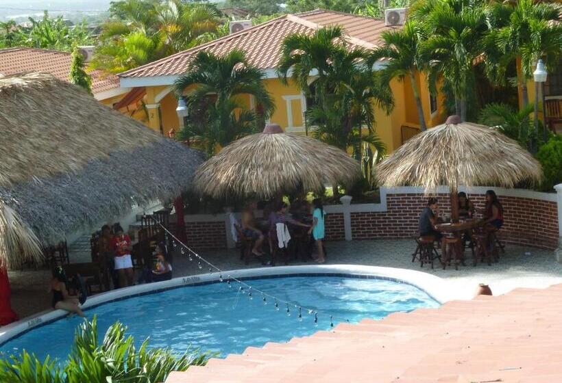 بانگلوی استاندارد 2 خوابه, Apart Hotel Acuarious De Luis