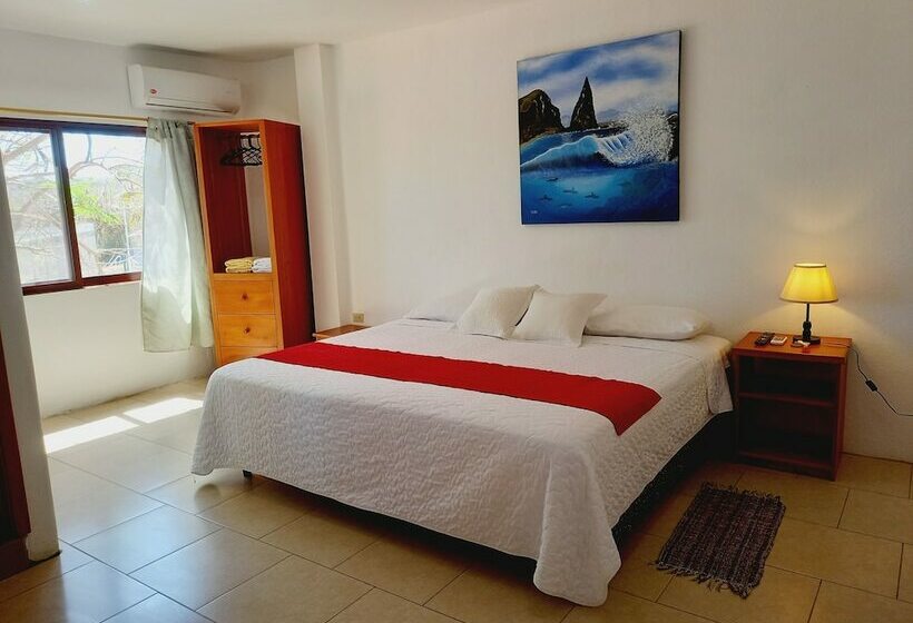اتاق استاندارد با تخت دوبل و چشم‌انداز پارک, El Bambú Galápagos