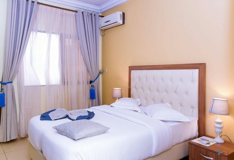 استودیو کامفورت, Loumia Residency