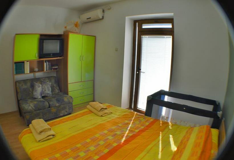 آپارتمان راحتی 1 خوابه, Villa Ohrid