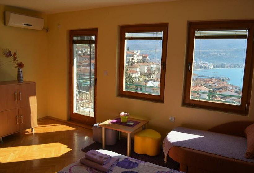 استودیوی استاندارد, Villa Ohrid
