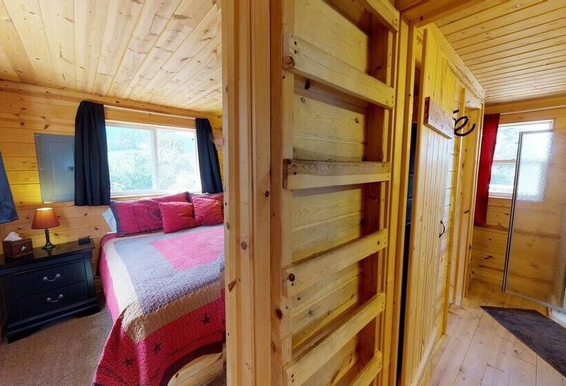 کابین, White Cabin Cozy Secluded Cabin