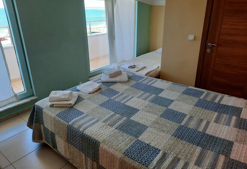 اتاق استاندارد با چشم‌انداز دریا, Eksen Otel Geyikli