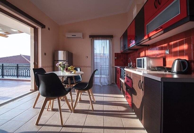 سوییت سوپریور با چشم‌انداز دریا, Cyrenia Guesthouse